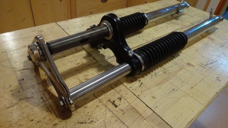 Gabel fertig zur Montage